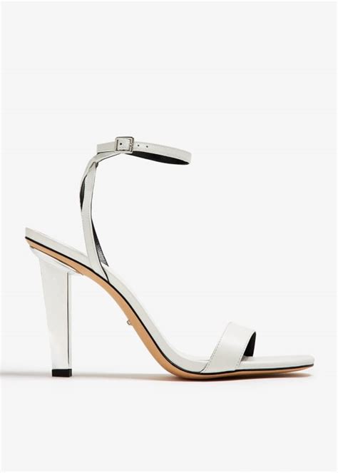 michael kors halle